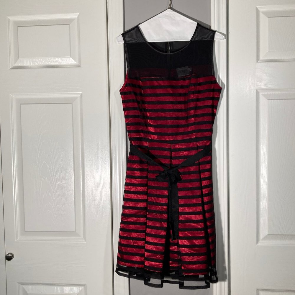 Size 8 J. Taylor Audrey Hepburn style sleeveless dress